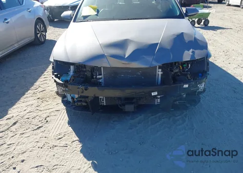 2024 Hyundai Elantra Hybrid Limited z USA, uszkodzony, nr VIN KMHLN4DJ2RU095624